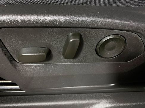 Used 2025 GMC Sierra 1500 Elevation w/ Preferred Package image 12