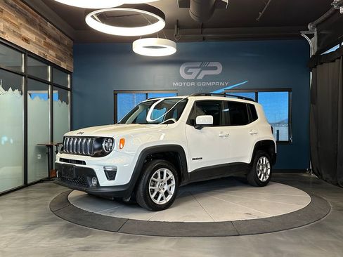 Used 2020 Jeep Renegade Latitude w/ Cold Weather Group image 7