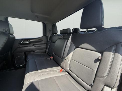 Certified 2026 GMC Sierra 1500 SLT AWD/4WD image 24