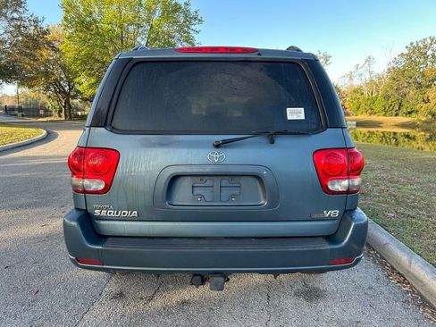 Used 2007 Toyota Sequoia SR5 image 4