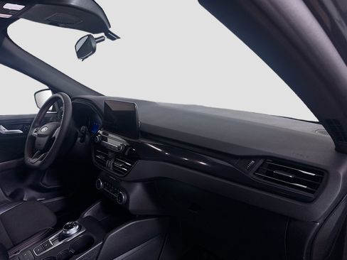 Used 2025 Ford Escape ST-Line image 30