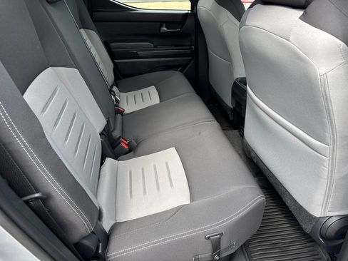 Used 2025 Toyota Tacoma TRD Sport AWD/4WD image 18
