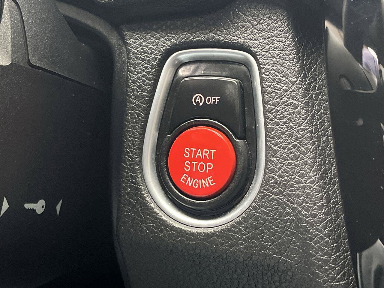 Used 2018 BMW M3 RWD image 19