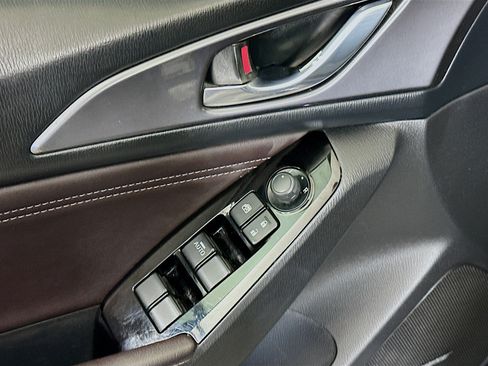 Used 2018 MAZDA MAZDA3 Grand Touring FWD image 15