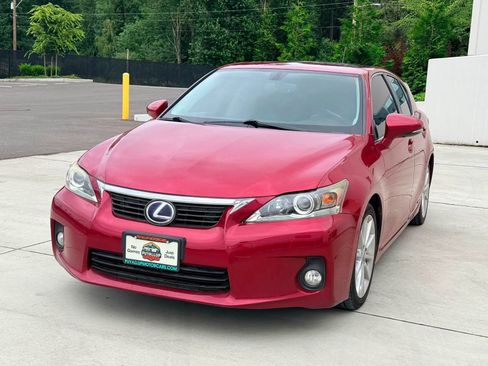 Used 2013 Lexus CT 200h w/ Premium Pkg w/Backup Camera FWD image 1