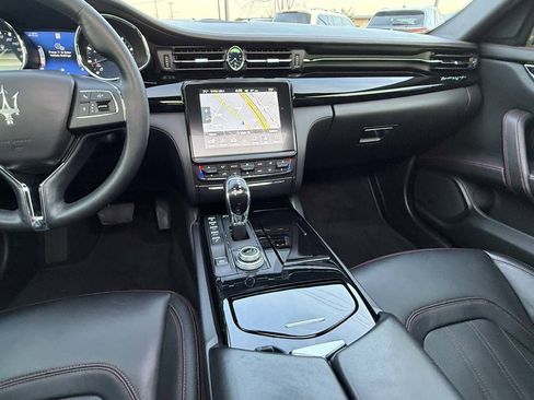 Used 2018 Maserati Quattroporte S image 18