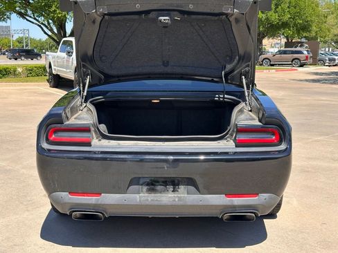 Used 2016 Dodge Challenger SRT Hellcat image 14
