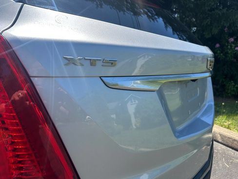 Used 2019 Cadillac XT5 Premium Luxury AWD/4WD image 8
