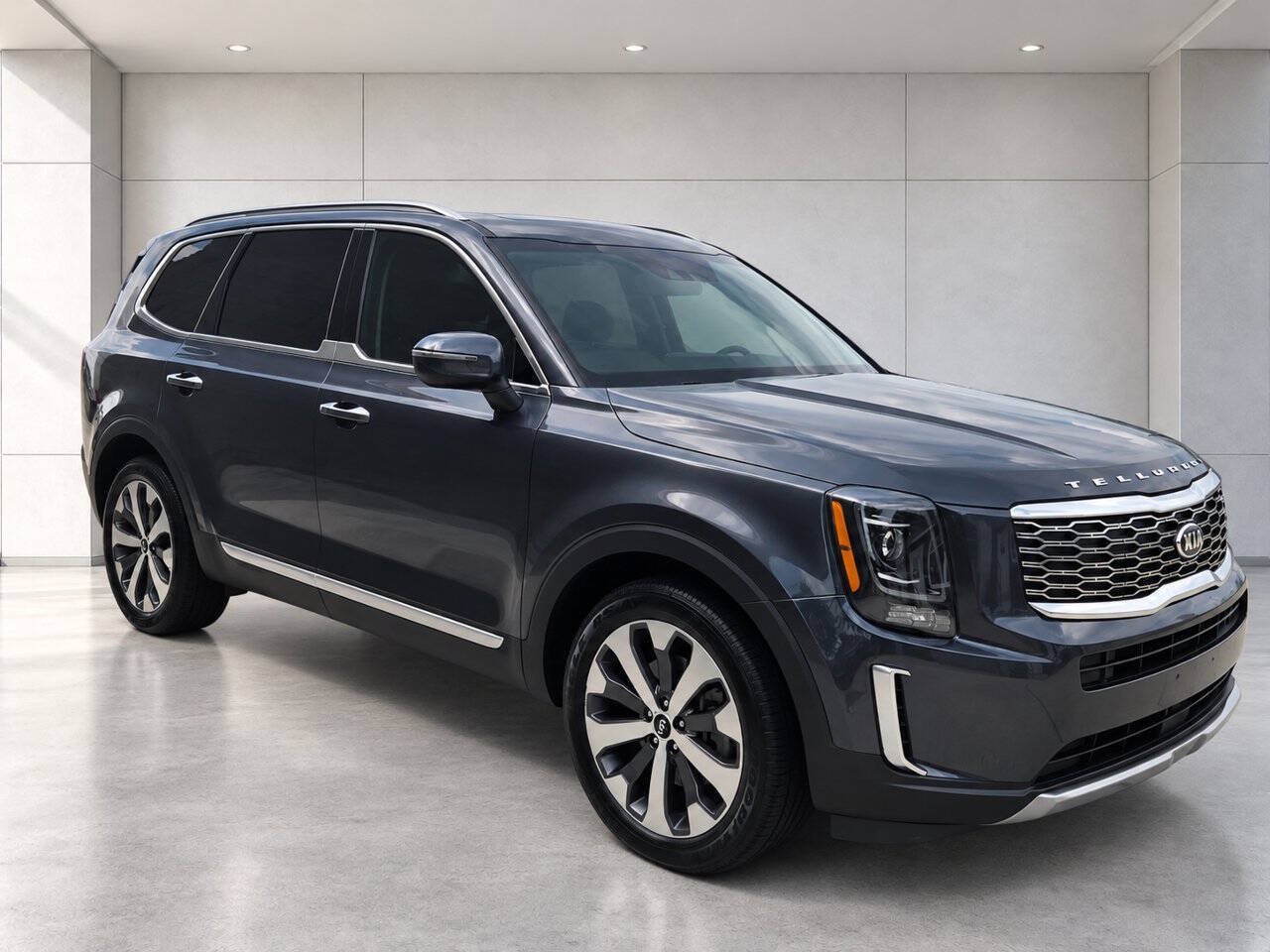 Used 2021 Kia Telluride S AWD/4WD image 2