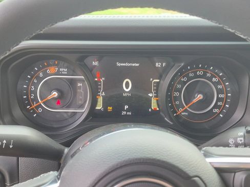 New 2026 Jeep Wrangler Unlimited Sahara AWD/4WD image 16