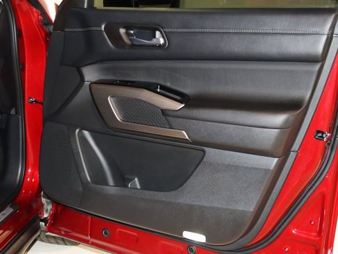 Used 2022 Nissan Pathfinder Platinum w/ Cargo Package image 55