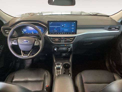 Used 2025 Ford Escape Platinum AWD/4WD image 10