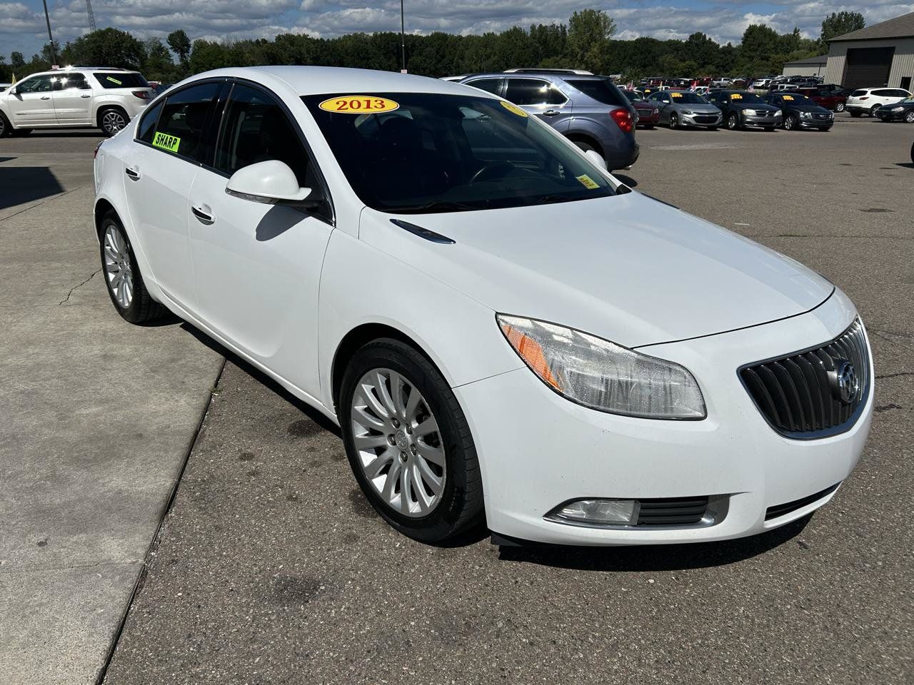 Used 2013 Buick Regal Premium FWD image 3