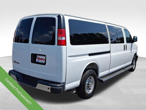 Used 2025 Chevrolet Express 3500 LT w/ LT Preferred Equipment Group RWD image 6