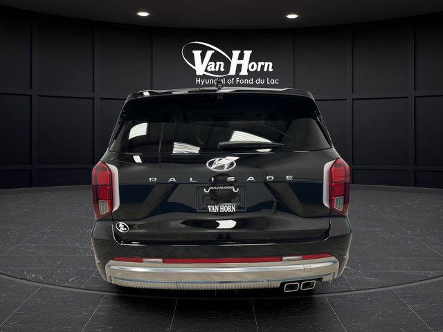 Used 2025 Hyundai Palisade Calligraphy FWD image 6