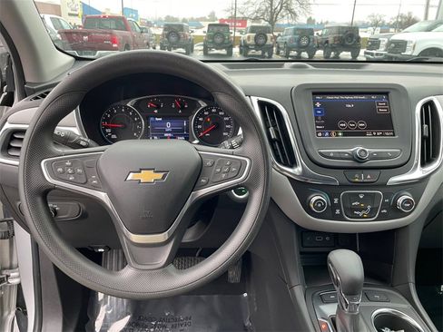 Used 2022 Chevrolet Equinox LT image 15