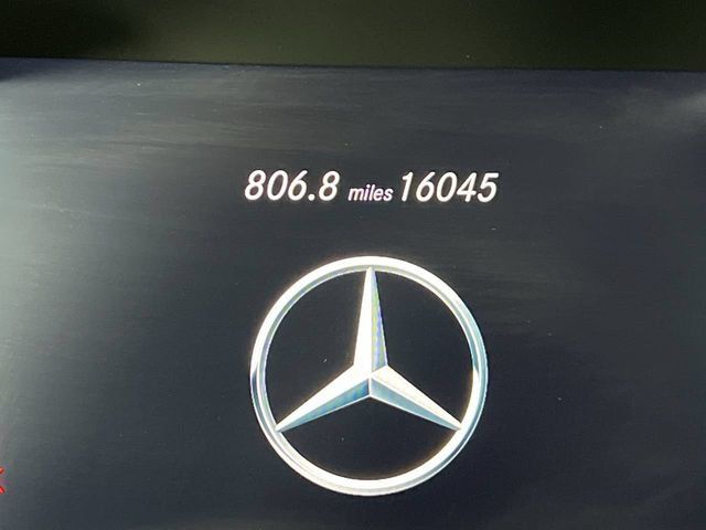 Used 2023 Mercedes-Benz GLC 300 4MATIC Coupe image 12
