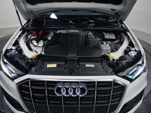 Used 2023 Audi Q7 2.0T Premium w/ Towing Package AWD/4WD image 45