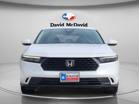 Used 2023 Honda Accord EX image 9