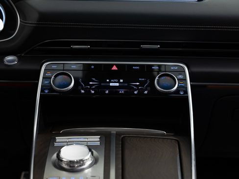 Used 2023 Genesis GV80 3.5T w/ Advanced Package AWD/4WD image 42