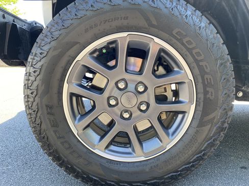 Used 2020 Jeep Gladiator Overland AWD/4WD image 42