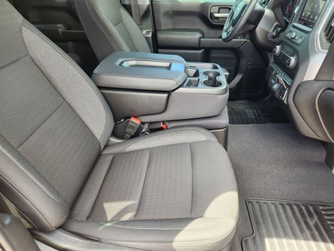 Used 2024 Chevrolet Silverado 1500 Custom image 18