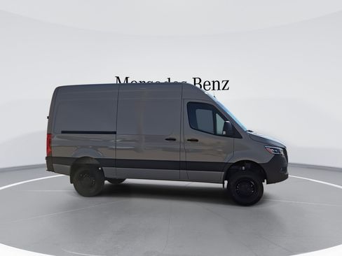New 2025 Mercedes-Benz Sprinter 2500 image 9