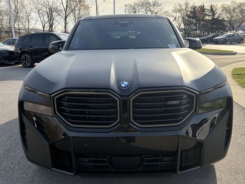 Used 2023 BMW XM image 3