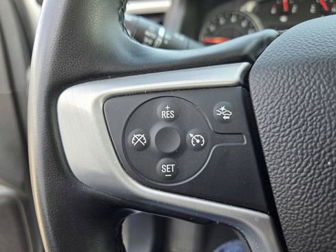 Used 2023 GMC Acadia SLT image 16