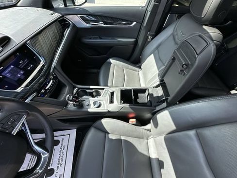 Certified 2024 Cadillac XT6 Premium Luxury FWD image 29