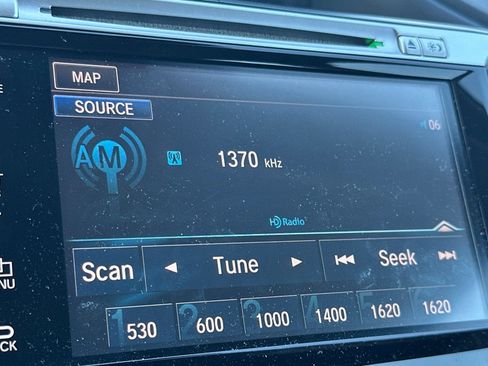 Used 2017 Honda Accord Touring image 24