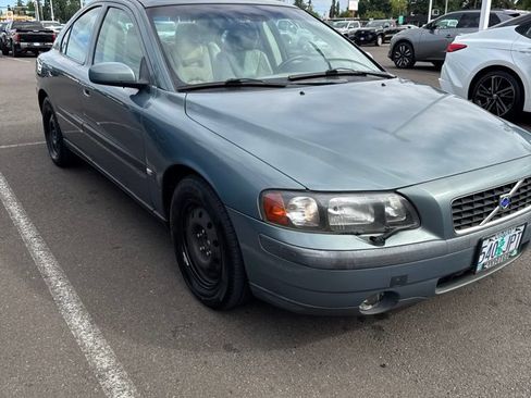 Used 2004 Volvo S60 2.4 FWD image 1