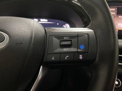 Used 2023 INFINITI QX60 Luxe FWD image 42