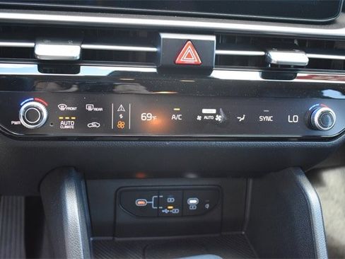 New 2026 Kia Sportage EX image 25