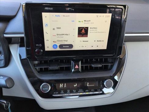 Used 2023 Toyota Corolla LE image 11