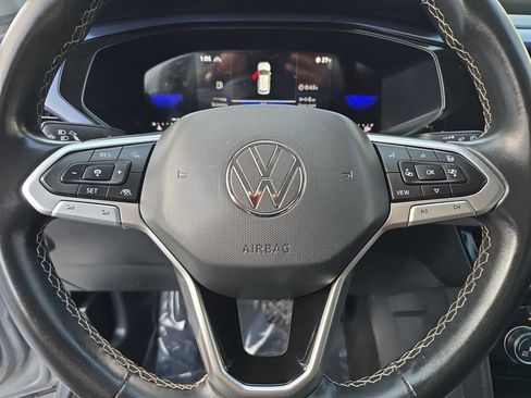 Used 2023 Volkswagen Taos SE image 12