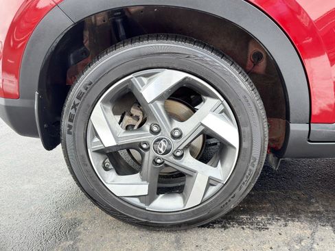 Used 2024 Hyundai Venue SEL image 59