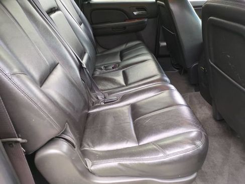 Used 2013 GMC Yukon XL SLT AWD/4WD image 28