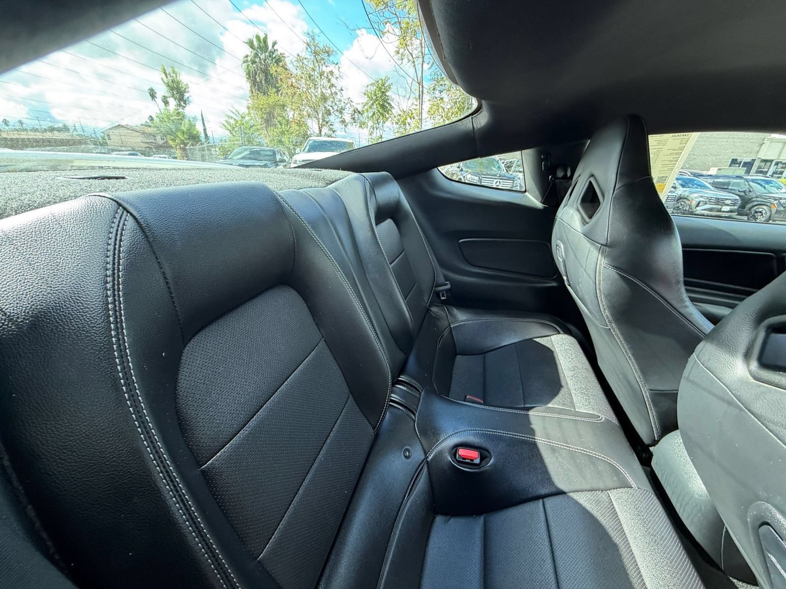 Used 2022 Ford Mustang GT Premium w/ GT Performance Package RWD image 25