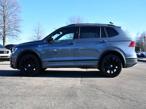 Used 2020 Volkswagen Tiguan SE R-Line AWD/4WD image 4