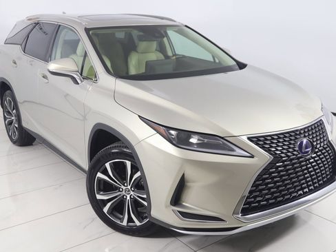 Used 2020 Lexus RX 450hL AWD w/ Premium Package image 18