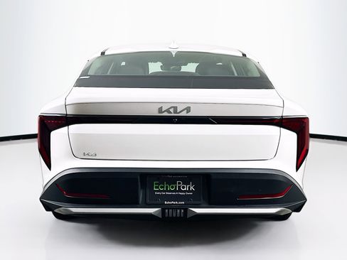 Used 2025 Kia K4 LXS image 7