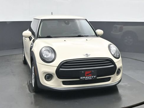 Used 2020 MINI Cooper 2-Door Hardtop FWD image 8