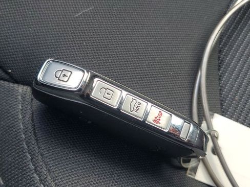 Used 2023 Kia K5 LXS image 36