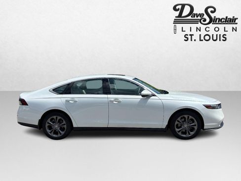 Used 2023 Honda Accord EX image 2