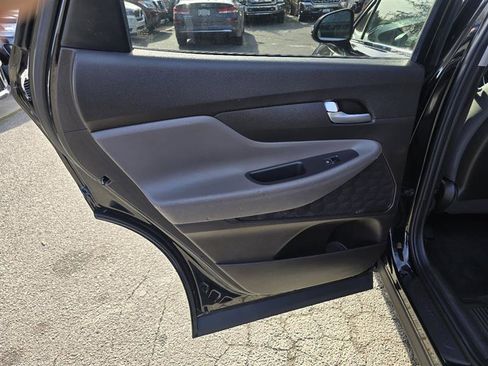 Used 2019 Hyundai Santa Fe SE image 33