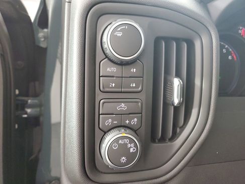 New 2026 Chevrolet Silverado 1500 Custom Trail Boss w/ Dark Appearance Package image 25