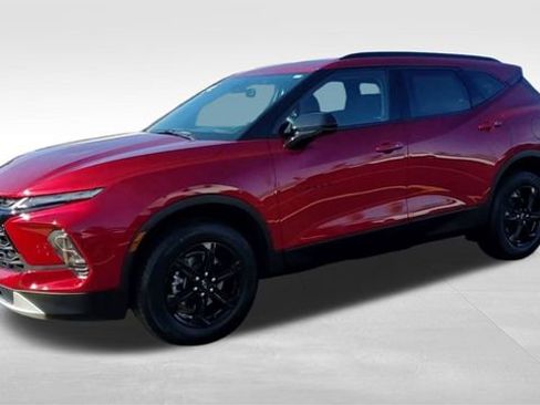 Used 2023 Chevrolet Blazer LT w/ Convenience Package image 4