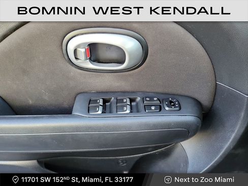 Used 2019 Kia Soul + image 26