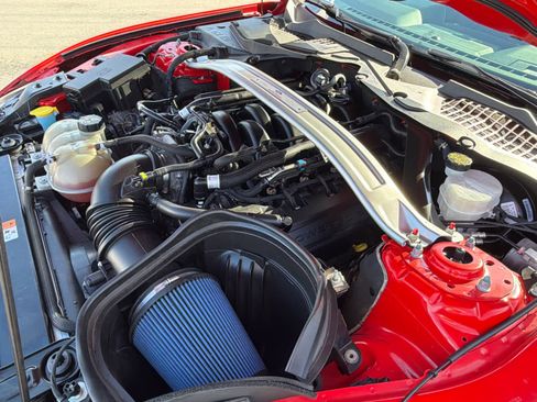 Used 2016 Ford Mustang Shelby GT350 w/ Technology Package RWD image 48
